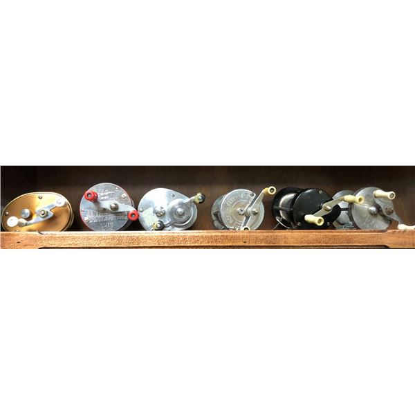 Group of 6 assorted vintage bait cast fishing reels