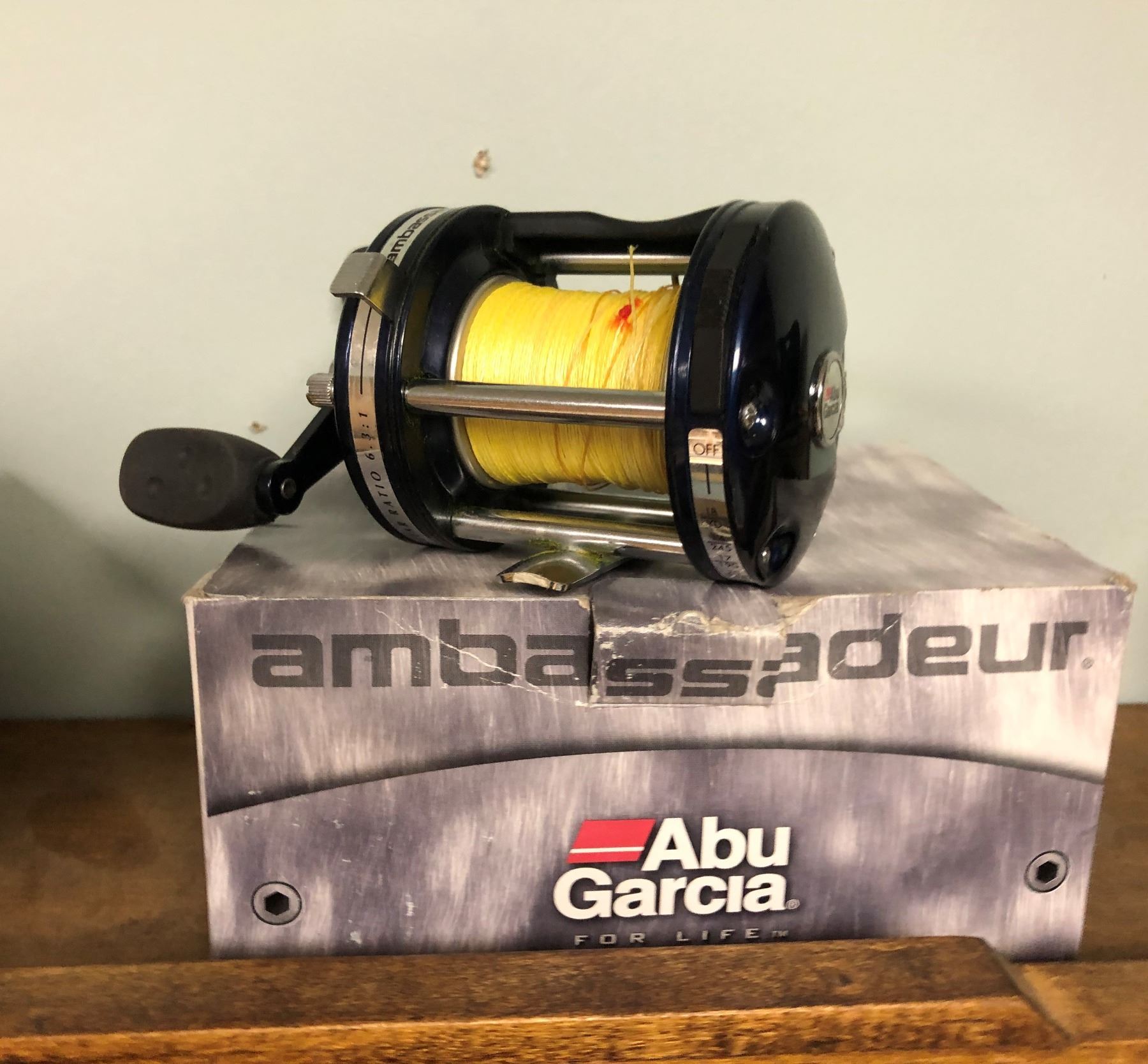 abu garcia ambassadeur 6501c4 C4 Conventional Reel, Size 5600 (1292714), 4 Stainless Steel Ball Bearings + 1 Roller Bearing, Carbon Fiber Star Drag, Max of 15lb The super smooth Abu Garcia Ambassador C4 Classic Round Baitcast reels are perfect when your fishing requires a quick retrieve Ambassadeur C4 Round Reel