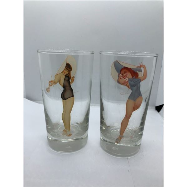 Thermal decals 1950s/1960s pin up girl glasses - cold water makes the clothing disappear