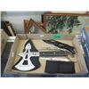 Image 1 : Hatchet, 2 Pen Knives & 1 Columbia Folding Knife
