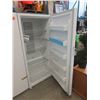 Image 2 : 33" Wide Frigidaire All Freezer
