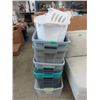 Image 1 : 9 Assorted Containers & Lidless Totes