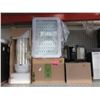 Image 1 : 4 Assorted Light Fixtures