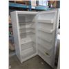 Image 2 : 33" Wide Frigidaire All Freezer