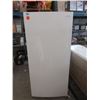 Image 1 : 33" Wide Frigidaire All Freezer