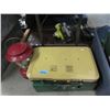 Image 1 : 2 Camp Stoves and 1 Lantern