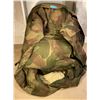 Image 2 : WWll Denisen Airborne sleeping Bag for in flight comfort- Missing some wooden fasteners - RARE ITEM
