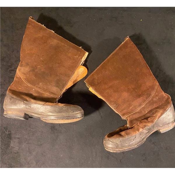 WWII RCAF Flying boots excellent shape