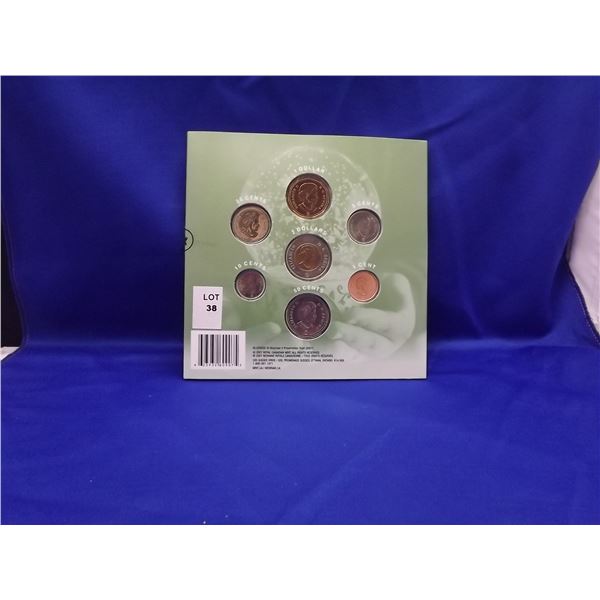 2007 COMMEMORATIVE ROYAL CNDN MINT COIN SET