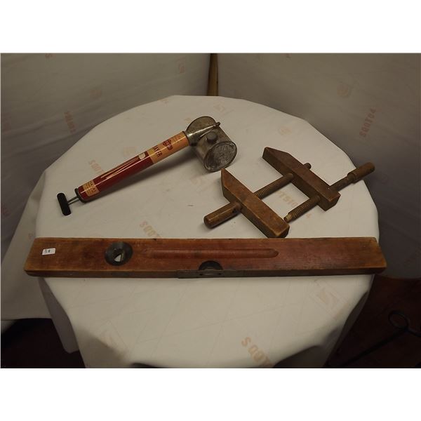ANTIQUE CARPENTERS LEVEL, CLAMP & MULTI PURPOSE SPRAYER