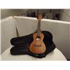 Image 1 : TWISTED WOOD HANDCRAFTED UKELELE W/ SOFT SHELL CASE