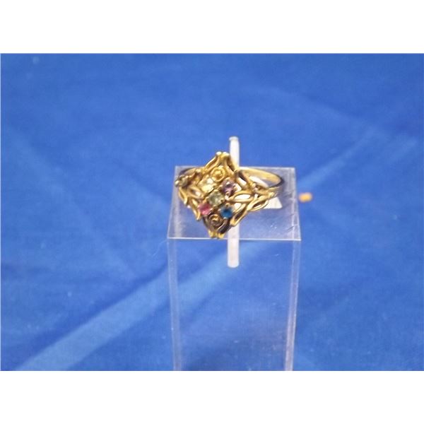 10K GOLD LADIESFAMILY RING