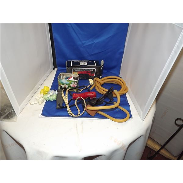1 BAG OF VINTAGE TOYS, SLING SHOTS