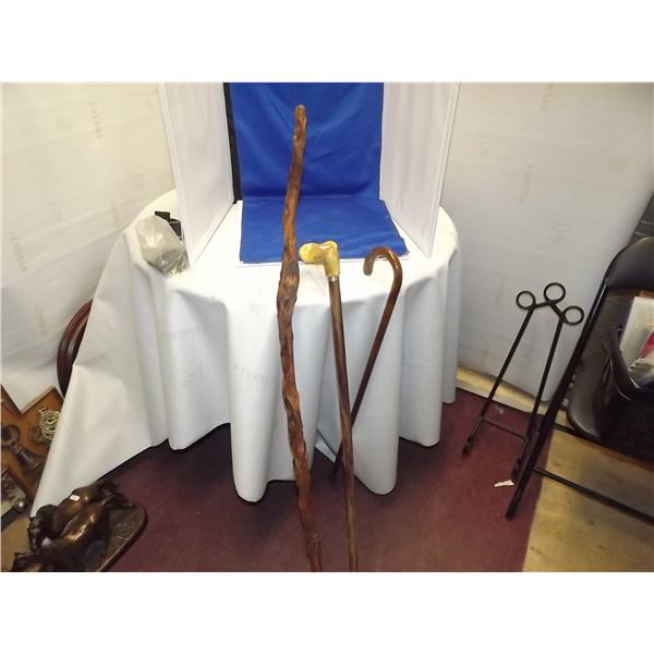 2 CANES , 1 WALKING VINTAGE
