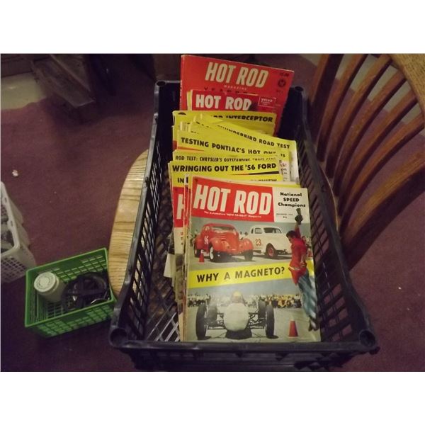 LOT OF VINTAGE HOT ROD MAGAZINES