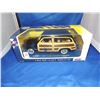 Image 1 : DIE CAST 1949 WOODY WAGON