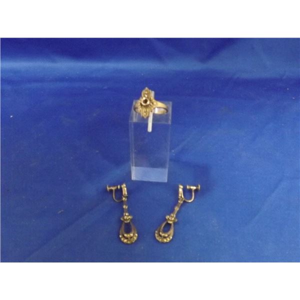 SILVER RING AND EARLING SET