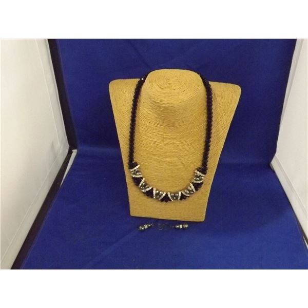 BLACK GLASS BEAD NECKLACE WITH EARINGS