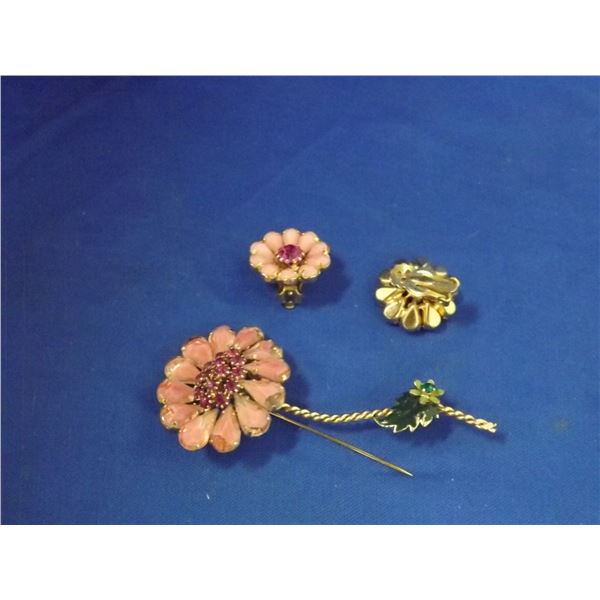 VINTAGE WEISS ROSE RHINESTONE BROACH AND EARING SET