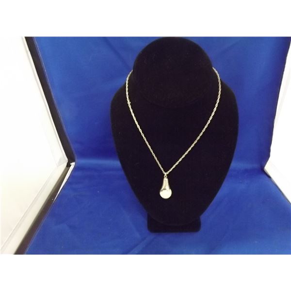 MOON STONE PENDANT ON CHAIN