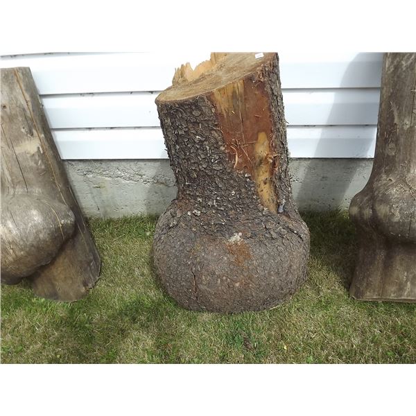 LOG WITH LARGE BURL