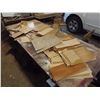 Image 1 : TUB OF EXOTIC WOOD VANIERS