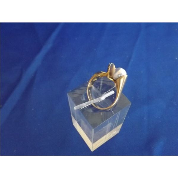 LADIES 14 K YELLOW GOLD RING SIZE 6.25 5.1GRAMS ARV $1100