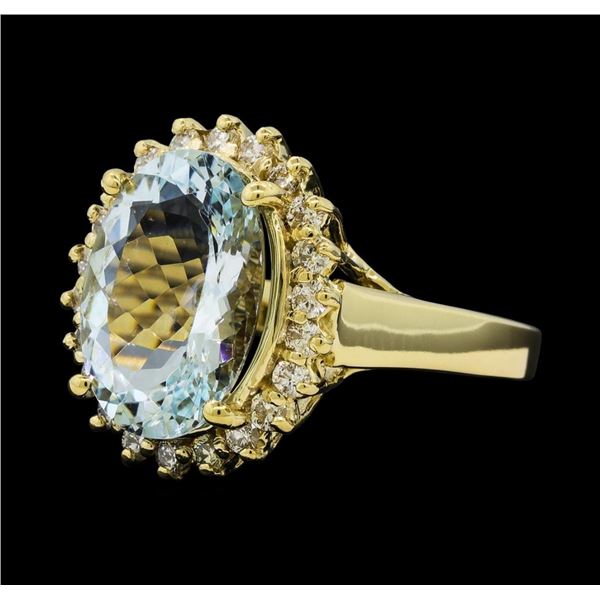 4.45 ctw Aquamarine and Diamond Ring - 14KT Yellow Gold