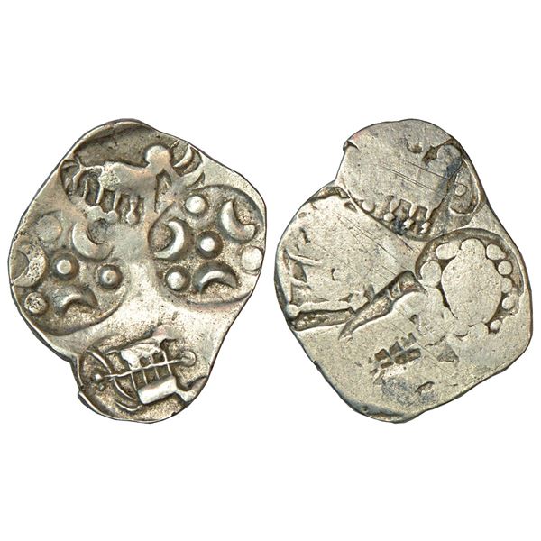 Ancient India: Archaic silver punch-marked coin, Wainganga-Wardha Valley region, ½ Karshapana, 1.19g
