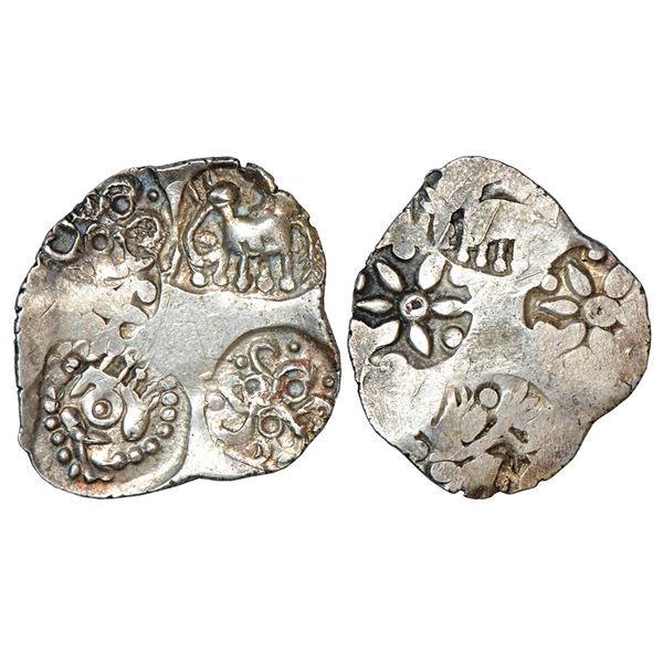 Ancient India: Archaic silver punch-marked coin, Tapi-Wainganga Valley region, ½ Karshapana, 1.70g