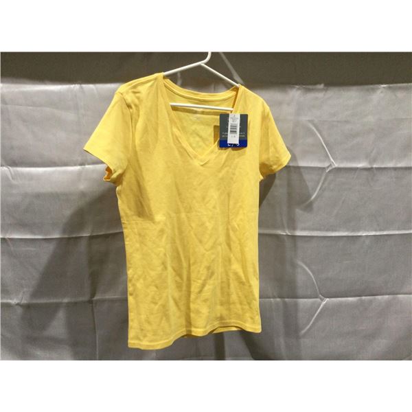 V-neck T-Shirt (L)