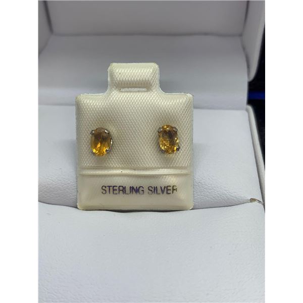 14 K GOLD  Oval Citrine Stud Earrings