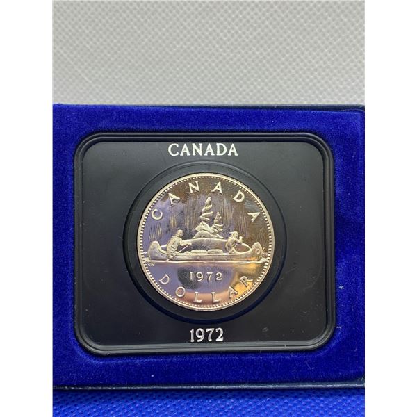 Royal Canadian Mint Cased 1972 Dollar Coin with Display.