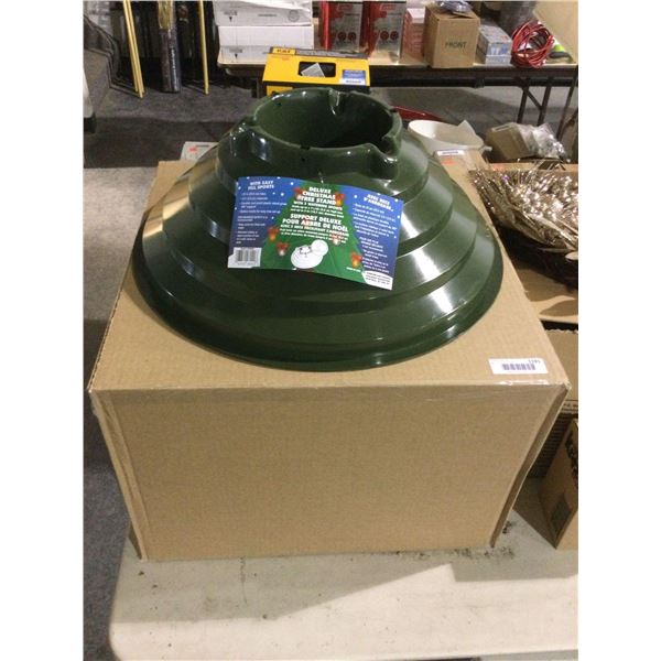 Case of 6 Deluxe 22in Christmas Tree Stands