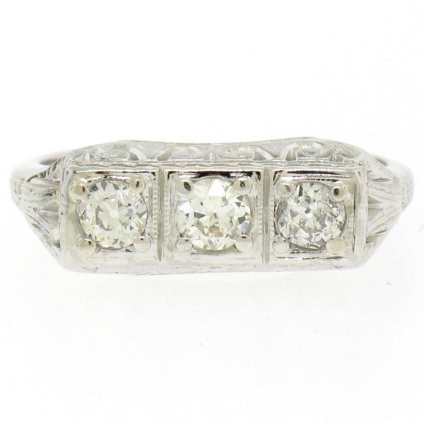 Antique Art Deco 18kt White Gold 0.55 ctw European Cut Diamond Filigree Ring