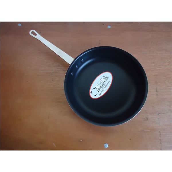 Lot of 3 - NEW 10" Non-Stick Fry Pans