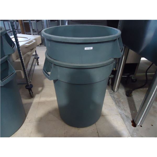 Lot of 2 - USED Rubbermaid Brute 32 Gal Garbage Cans