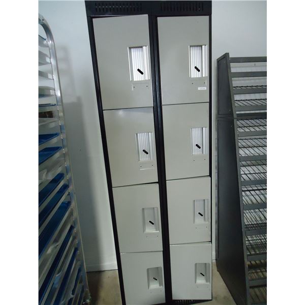 USED 8 Locker Bank
