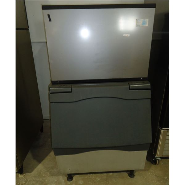 USED Manieowoc Upright Ice Maker with Ice Bin, 250 LB/Day