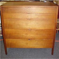 KNOLL 5 DR CHEST