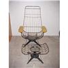 Image 1 : WIRE FRAME CHAIR & OTTO