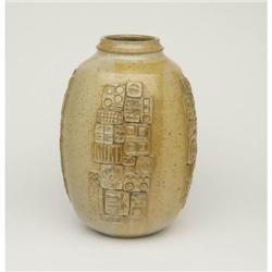 Joel Edwards - Ceramic vessel