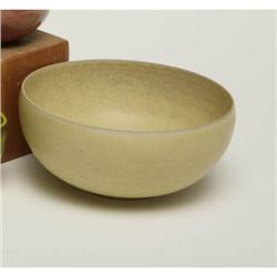 Laura Andreson - Yellow crystal glazed por