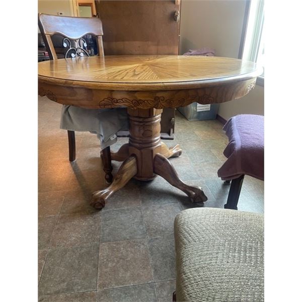 Dining Table With Leaf and Six Chairs