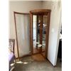 Image 1 : Corner China Cabinet