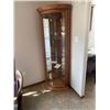 Image 2 : Corner China Cabinet