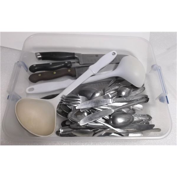 Container of Cutlery