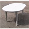 Image 2 : Outdoor Table
