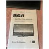 Image 2 : RCA Flat Screen TV - small screen, works