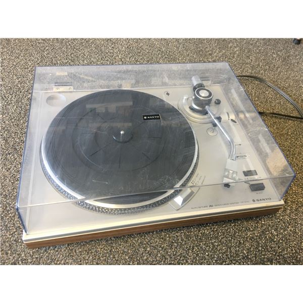 Sanyo Turntable - Tested and Works